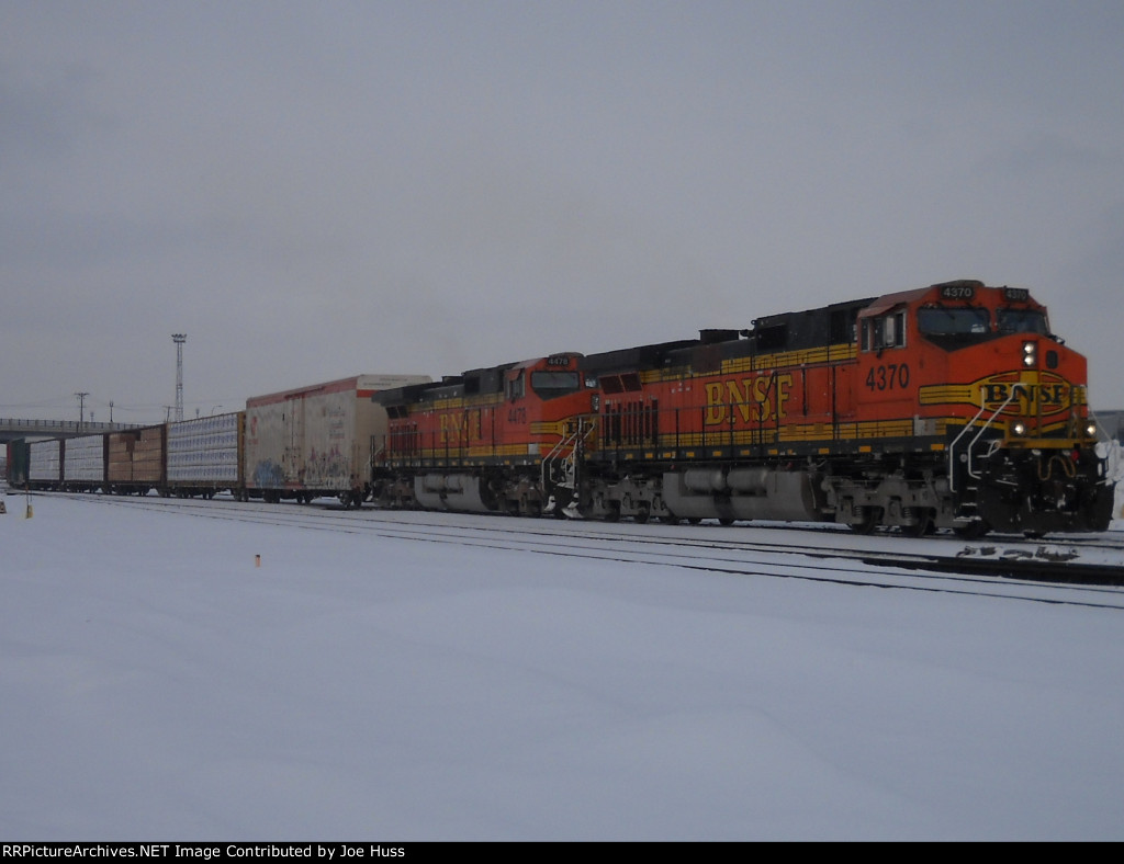 BNSF 4370 East